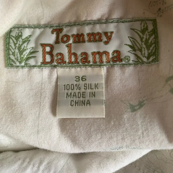 Tommy Bahama tan relax fit 100 % silk shorts size 36 - Picture 4 of 5